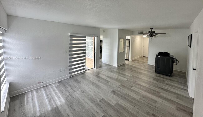 Building Photo - 17500 NW 68th Ave
