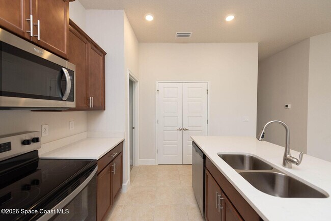 Building Photo - 1146 Kylar Dr NW
