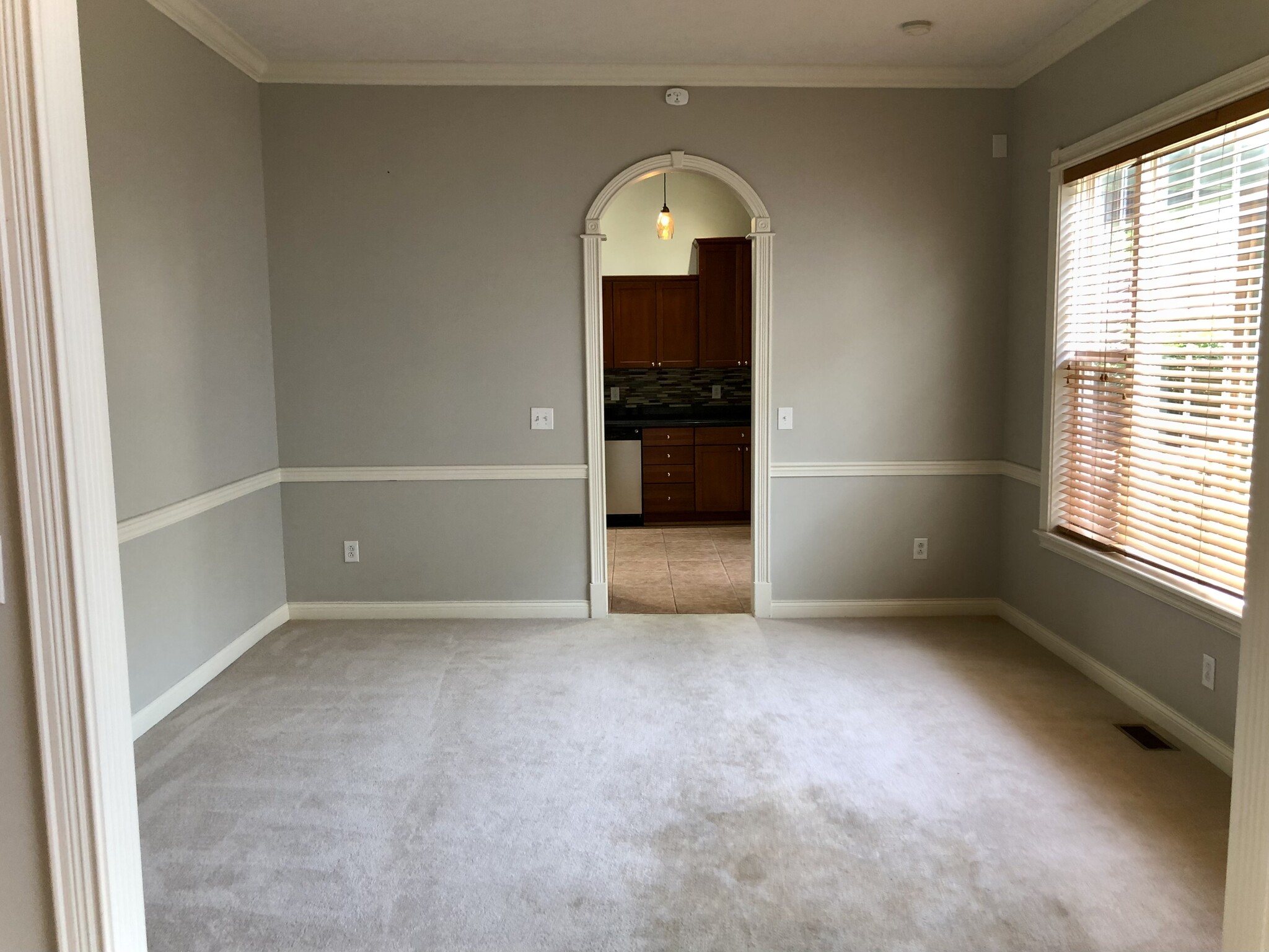 Dining room - 2243 N Pennsylvania St