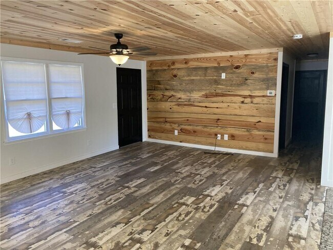 Building Photo - 106 Ridgewood Dr
