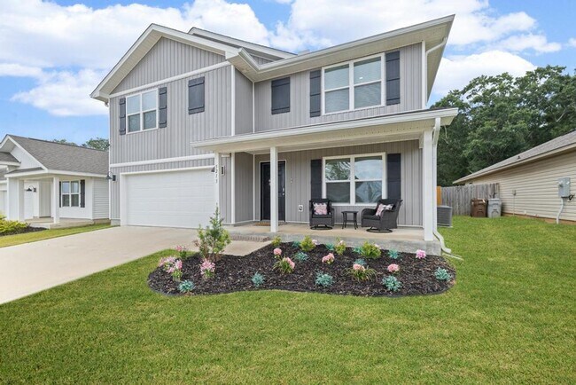 Building Photo - 5213 Peach Dr