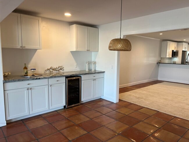 Building Photo - 44 Aqua Ra Dr