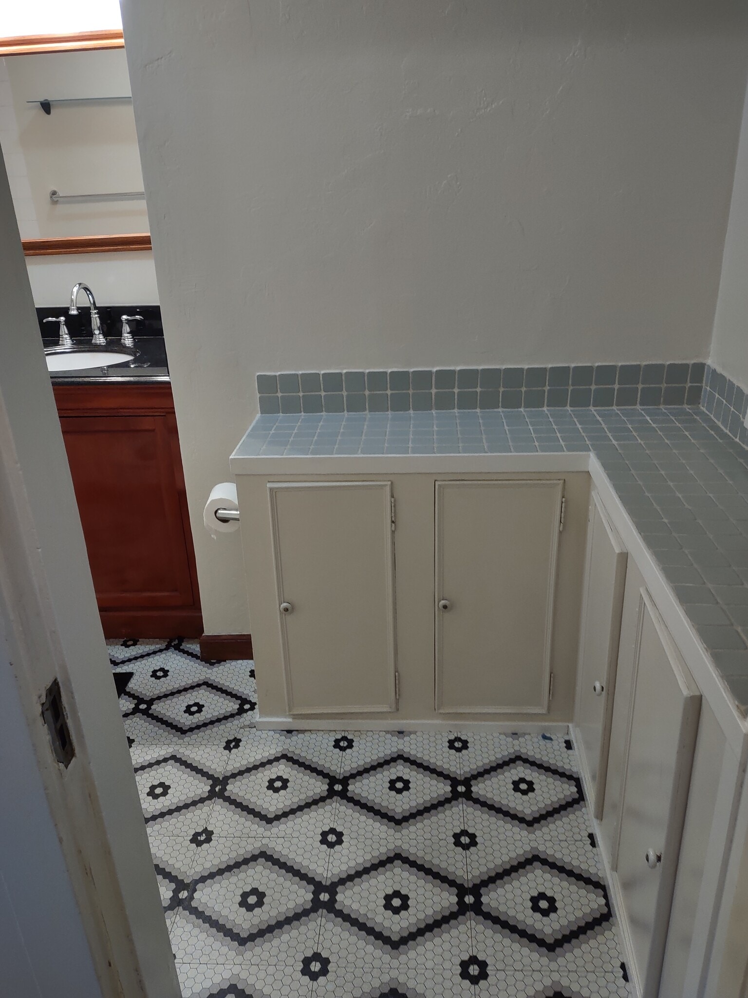 Building Photo - 16 Frances St