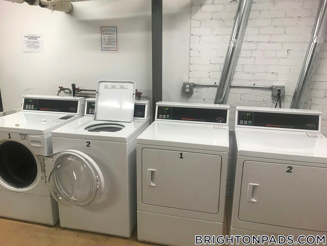 Building Photo - 9 Egremont Rd