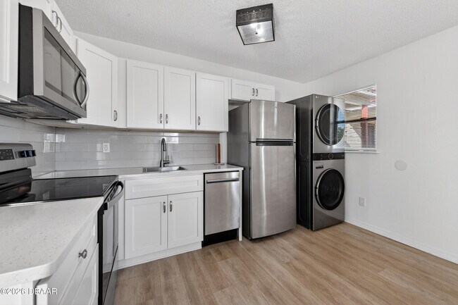 Building Photo - 11 Oriole Cir