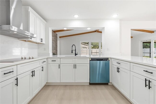 Building Photo - 1985 Japonica Rd