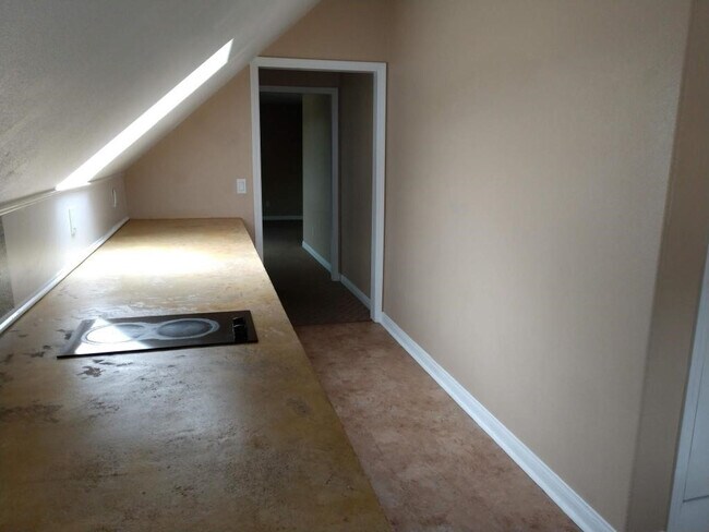 Building Photo - 3476 La Mirada