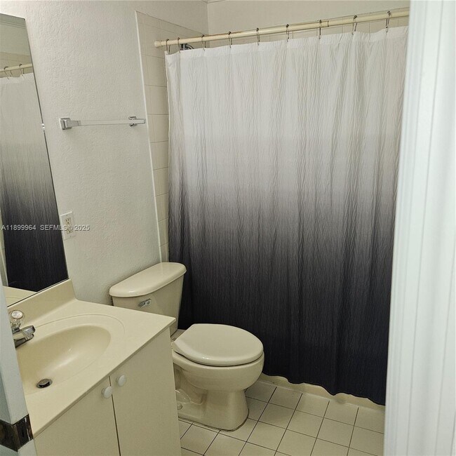 Building Photo - 8980 W Flagler St