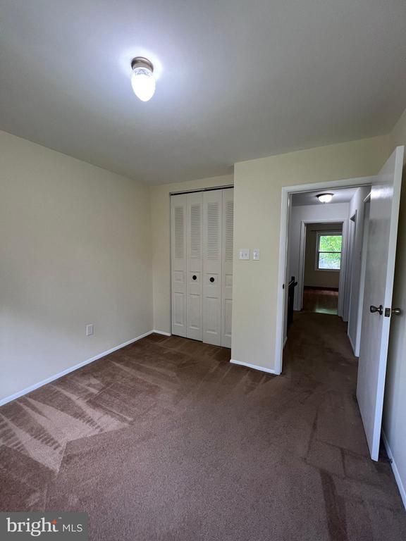Building Photo - 40 Bon Oak Ct