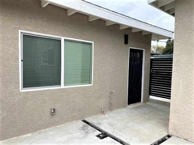 Primary Photo - WONDERFUL NEWER STUDIO UNIT IN QUIET LONG BEACH NEIGHBORHOOD