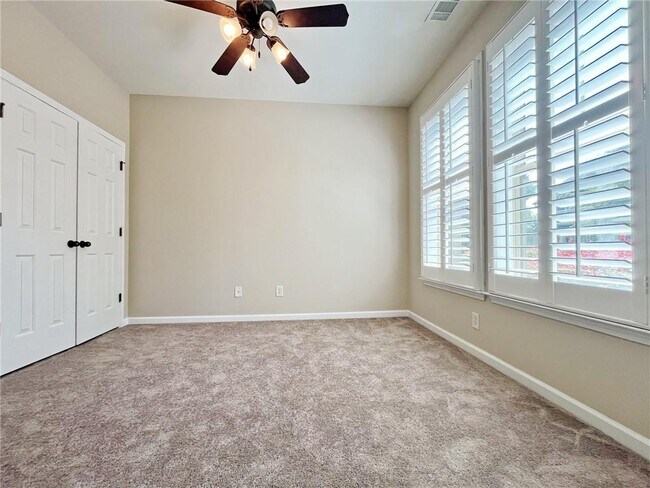 Building Photo - 525 Grove Field Ct NW