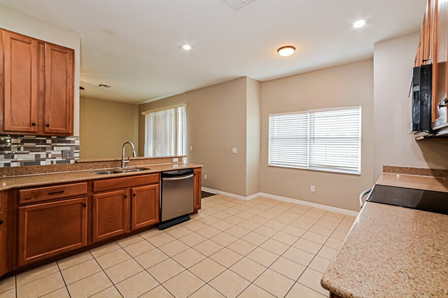 Building Photo - 2840 Sweetspire Cir