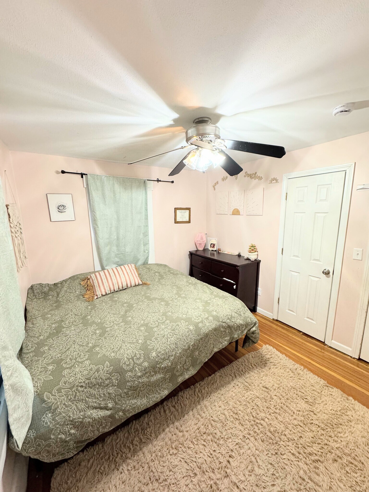 Building Photo - 36 Fowler St