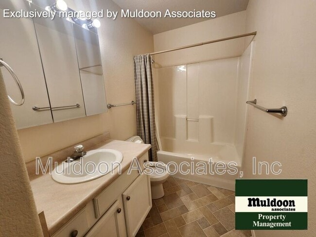 Building Photo - 955 S Kyle Ln