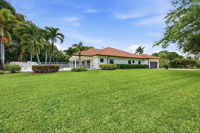 Building Photo - 8717 Estate Dr