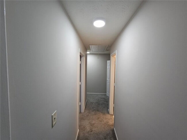 Building Photo - 2740 Waverly Hills Dr