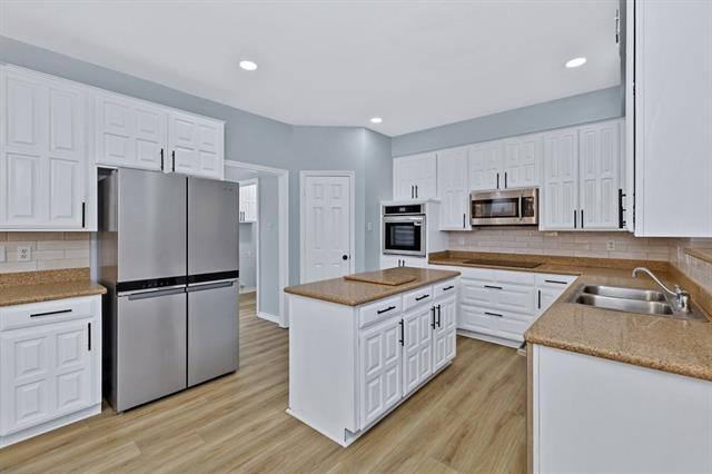 Building Photo - 2505 Classic Ct W