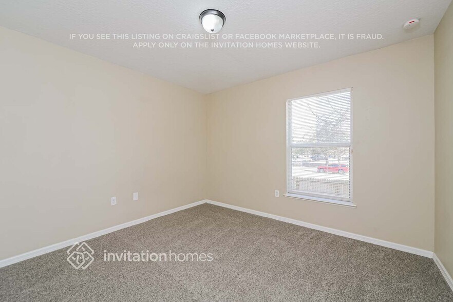 Building Photo - 1112 Imperial Eagle St