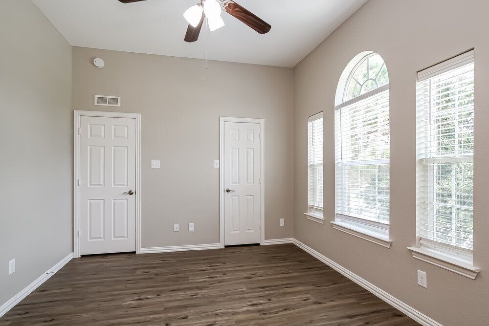 Building Photo - 13823 McKinney Creek Ln