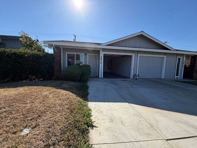 Building Photo - Fully Renovated 2-Bedroom Home with Spacious Backyard – Move-In Ready in Sacramento