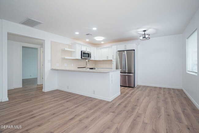 Building Photo - 6302 Wieland Way