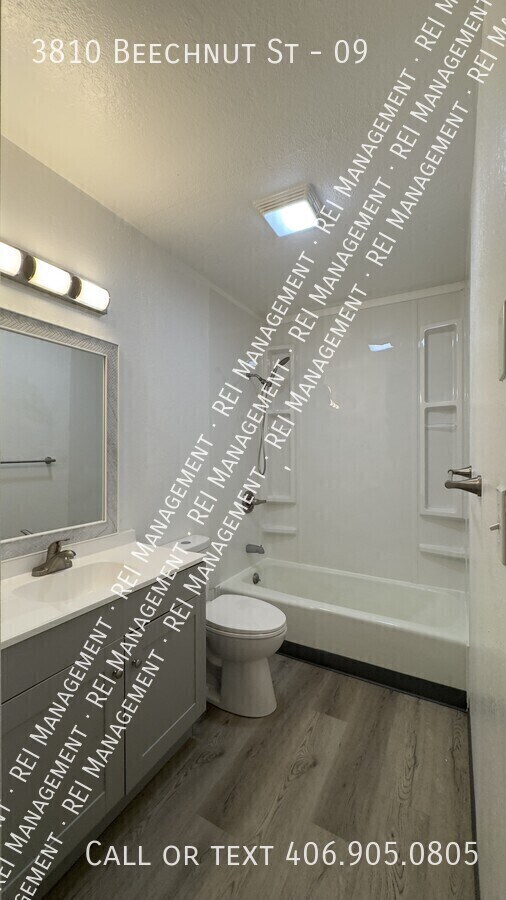 Building Photo - 3810 Beechnut St