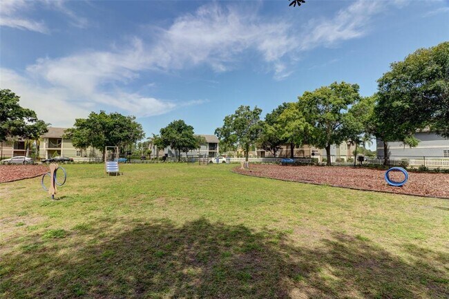 Building Photo - 4004 Foxtail Palm Ct