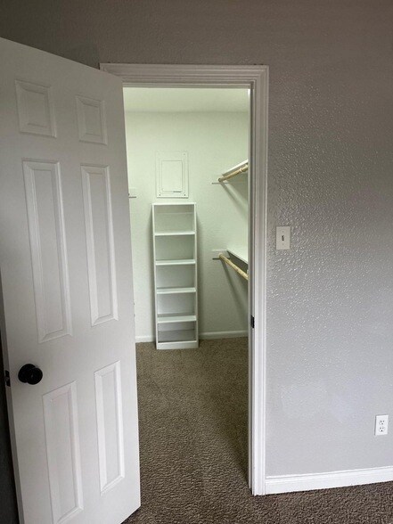 Building Photo - 9255 W Sam Houston Pkwy S