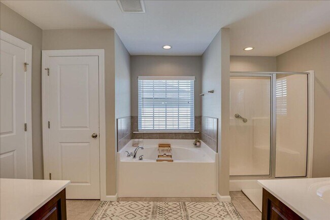 Building Photo - 847 Williford Run Dr