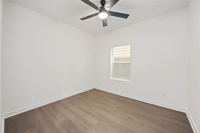 Building Photo - 416 N Carolina St