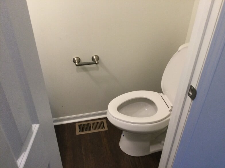 Building Photo - 7885 Butterfield Ln