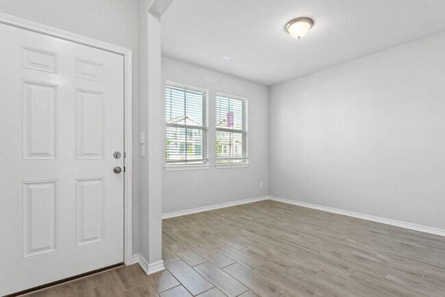 Building Photo - 1728 Artesian Springs Xing