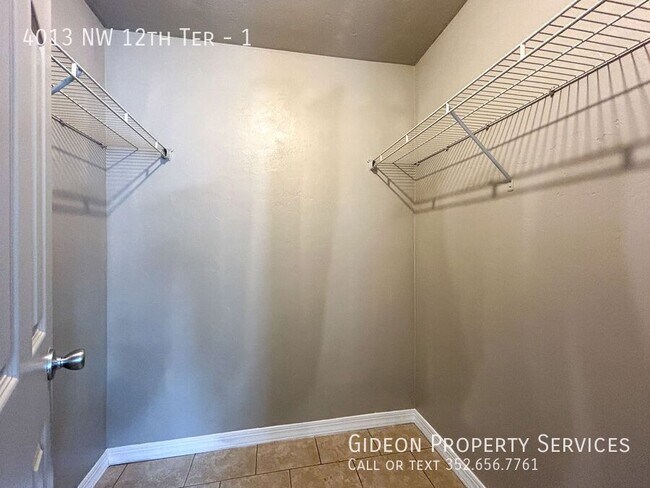 Building Photo - 4013 NW 12th Terrace