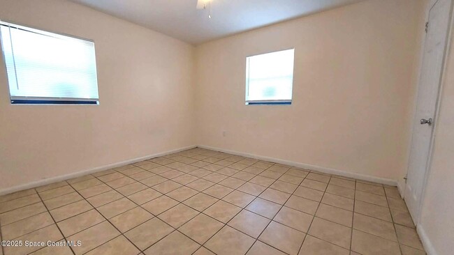 Building Photo - 419 N Fiske Blvd