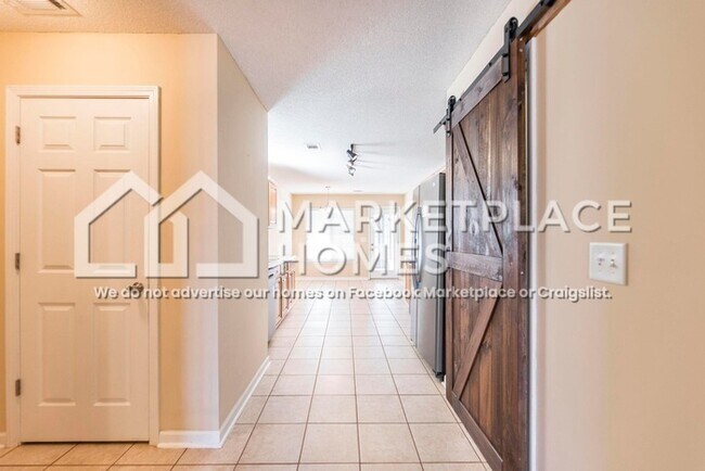 Building Photo - 107 Marcelline Ct