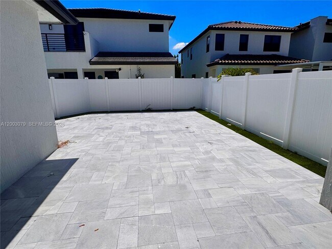 Building Photo - 8108 NW 48th Terrace