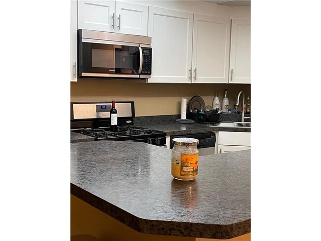 Building Photo - 6730 Vernon Ave S