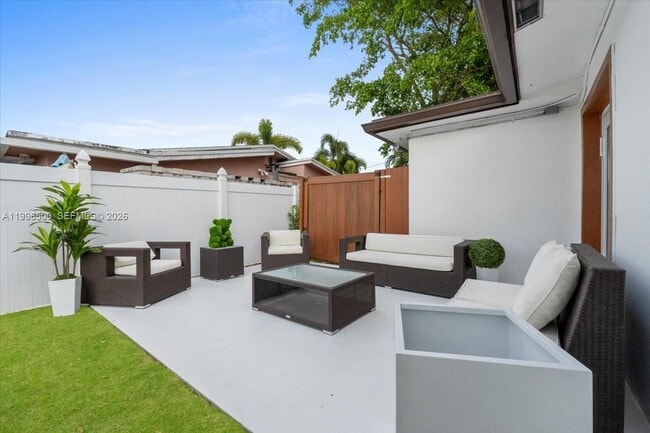 Building Photo - 1910 NW 36th St