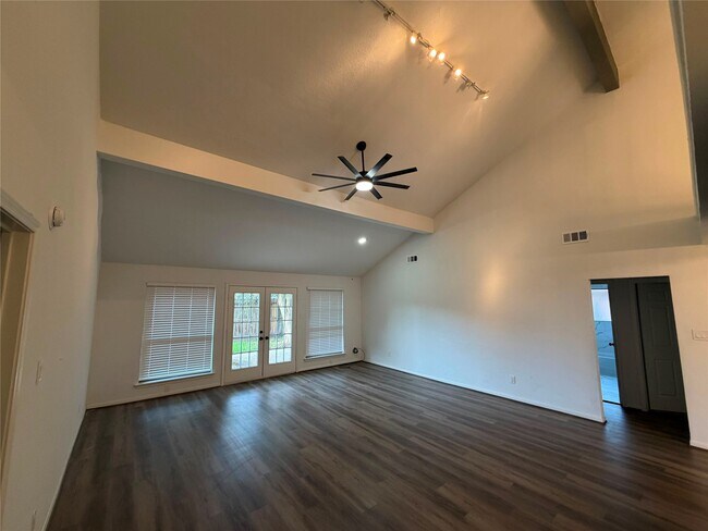 Building Photo - 2644 Hadley Cir