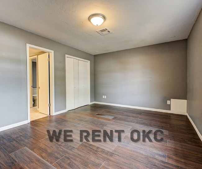 Building Photo - 11308 Bel Air Pl