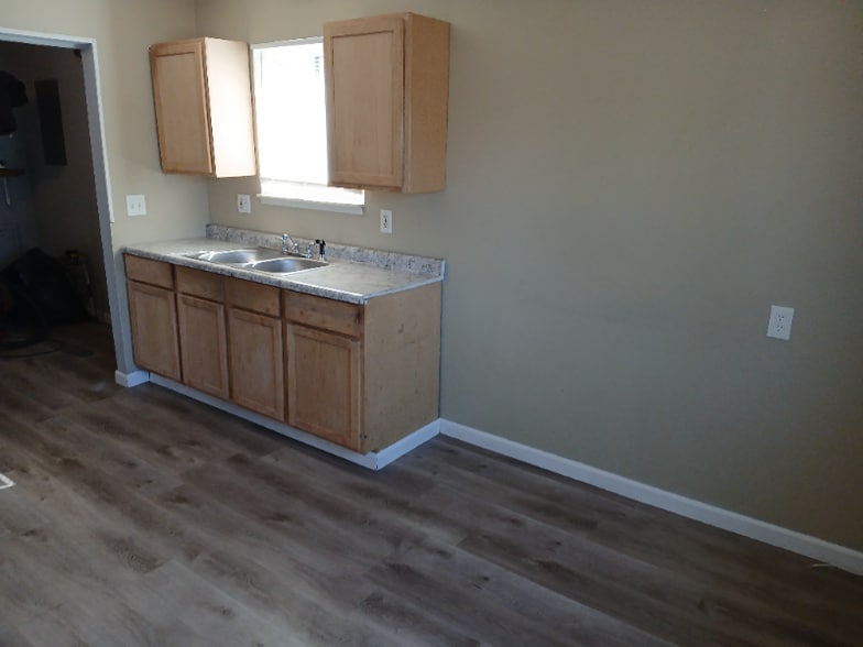 Building Photo - 5683 Gertrude St