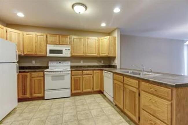 Building Photo - 3446 Stoneway Ct