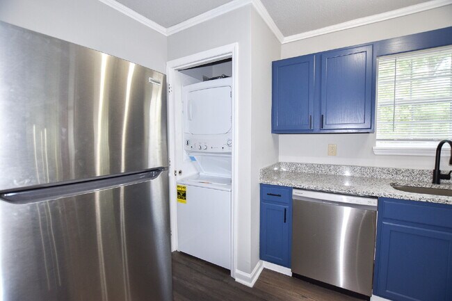 Building Photo - Spacious two-bedroom, two bath Condo in Little River SC