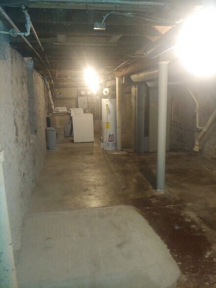Large dry basement - 310 Fairbanks Ave