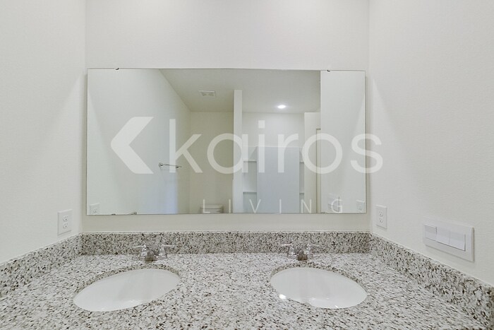 Building Photo - 32162 Katelin Cir