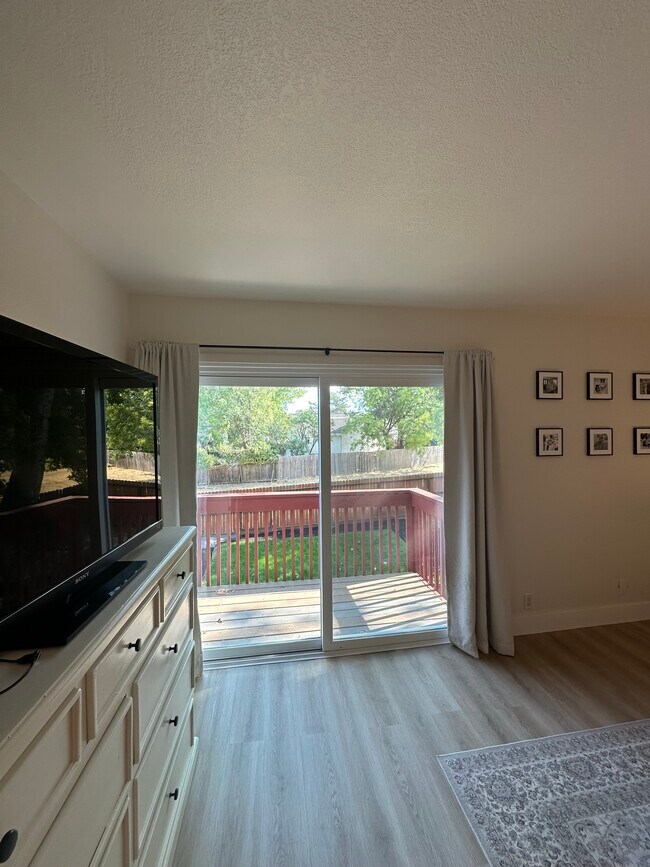 Building Photo - 2851 Hotchkiss Ct