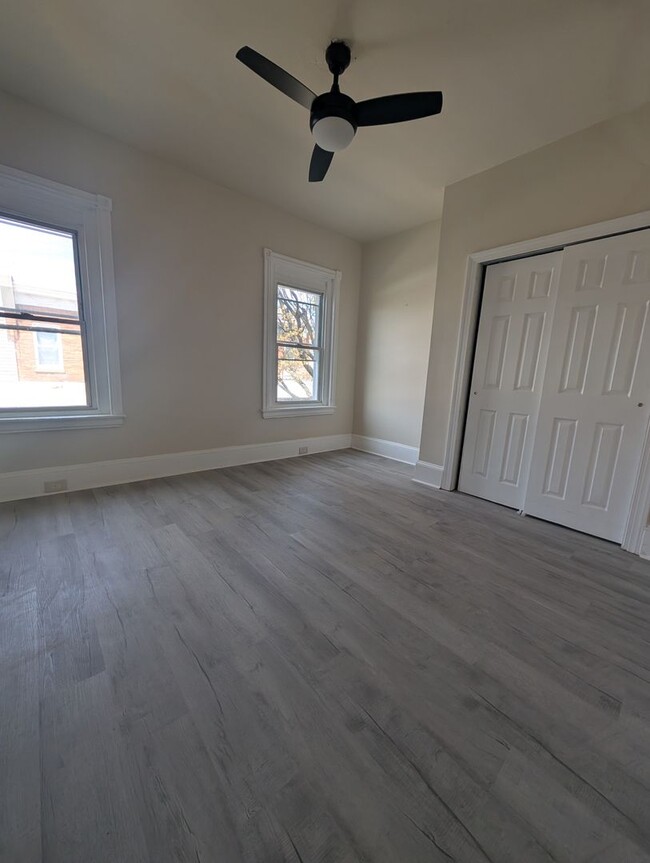 Building Photo - Beautiful Newly Remodeled 3 bedroom Coming...