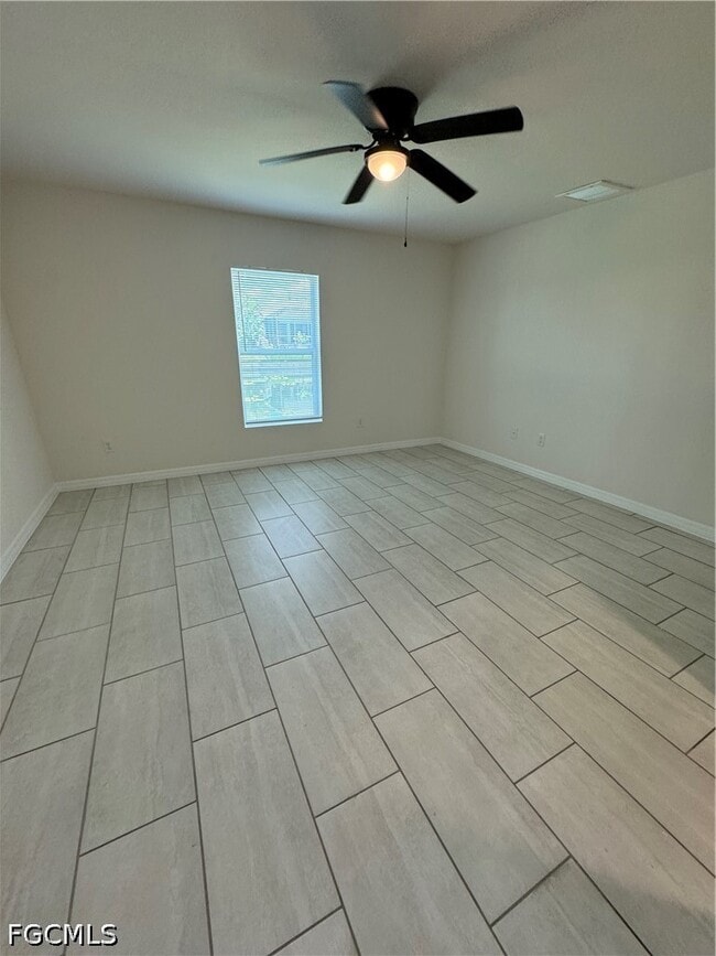 Building Photo - 3305 SW 15th Pl