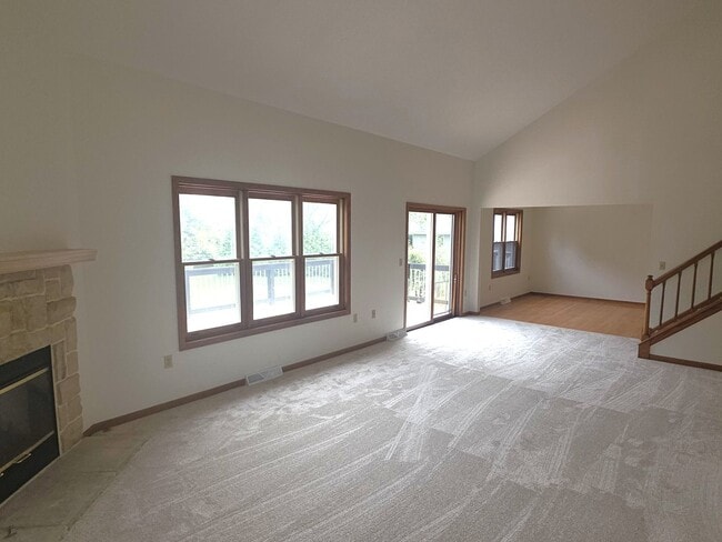 Building Photo - 3207 S Ridge Crest Ct
