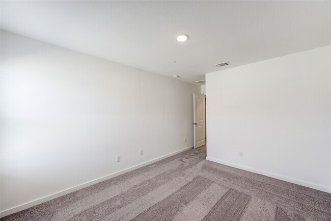 Building Photo - 11914 Carvalho Dr